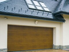 Usa de garaj Optimal 40, stejar auriu 3000x2125